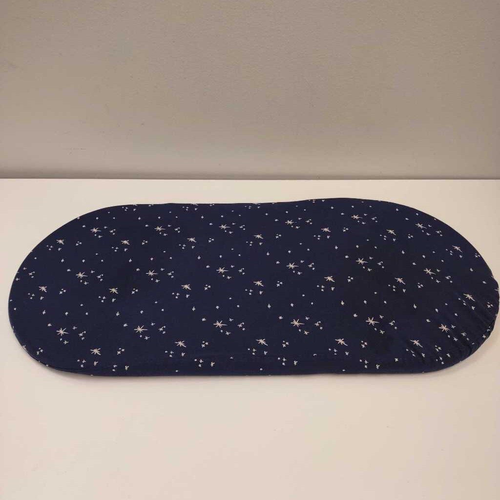 Happiest Baby Snoo mattress & cover navy