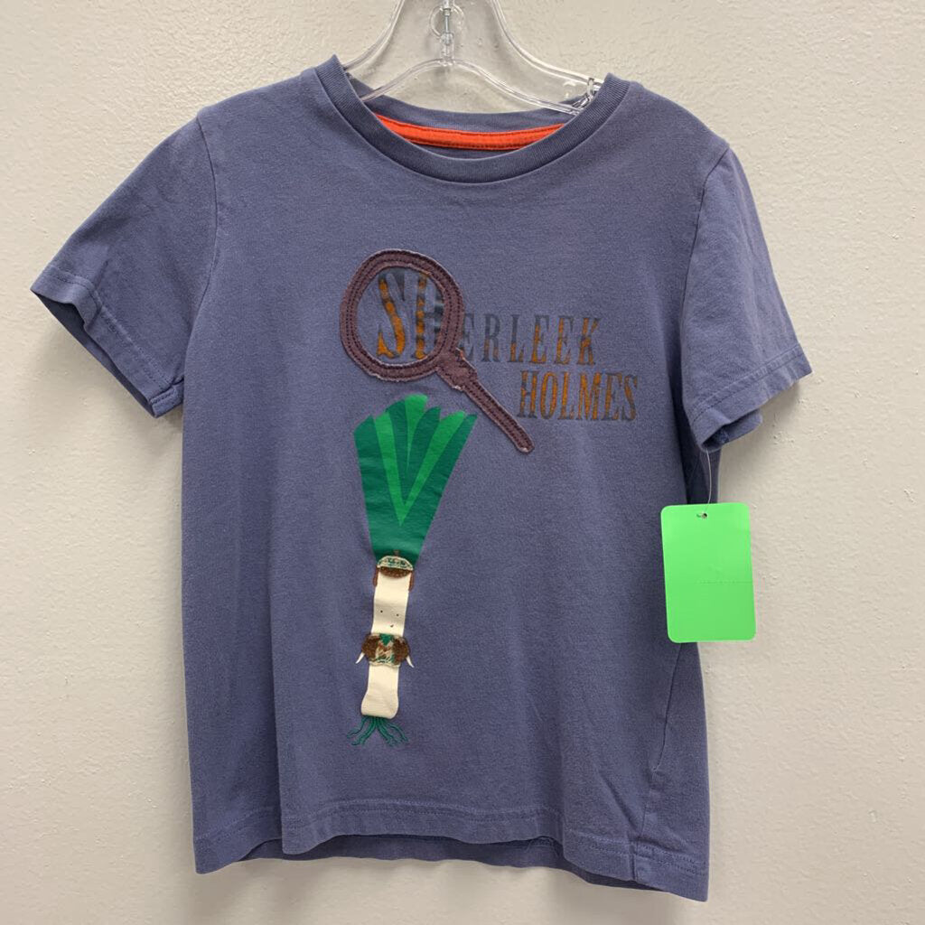 6-7: Sherleek Holmes T-shirt