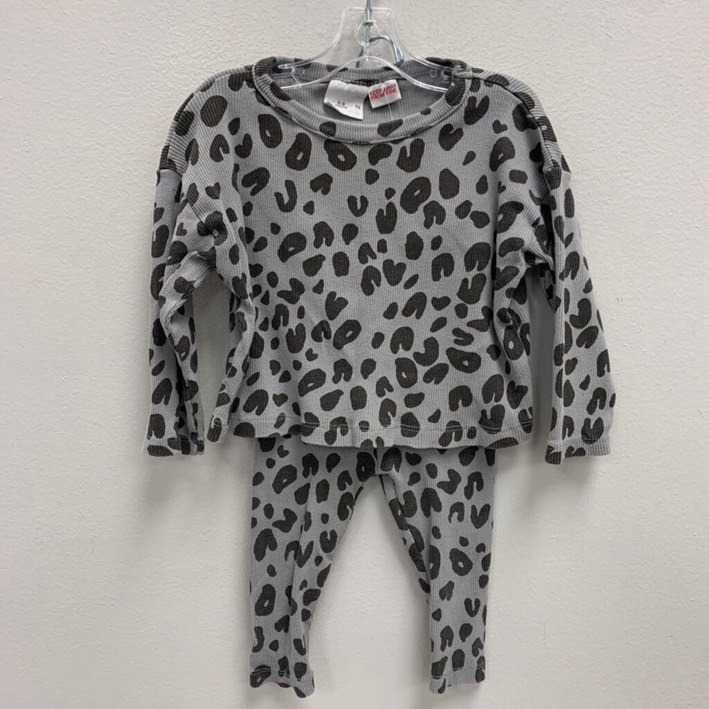 6-9M: Zara animal print 2pc pajamas