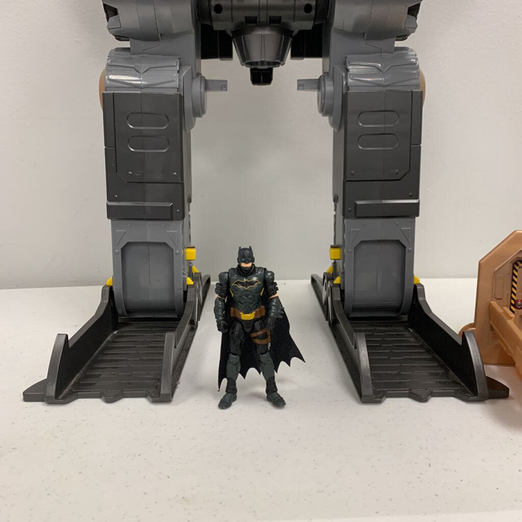 DC Comics Batman Gotham City Guardian 4-in-1 Transformation (AS-IS no motorcycle, missing cover on brown acc.)