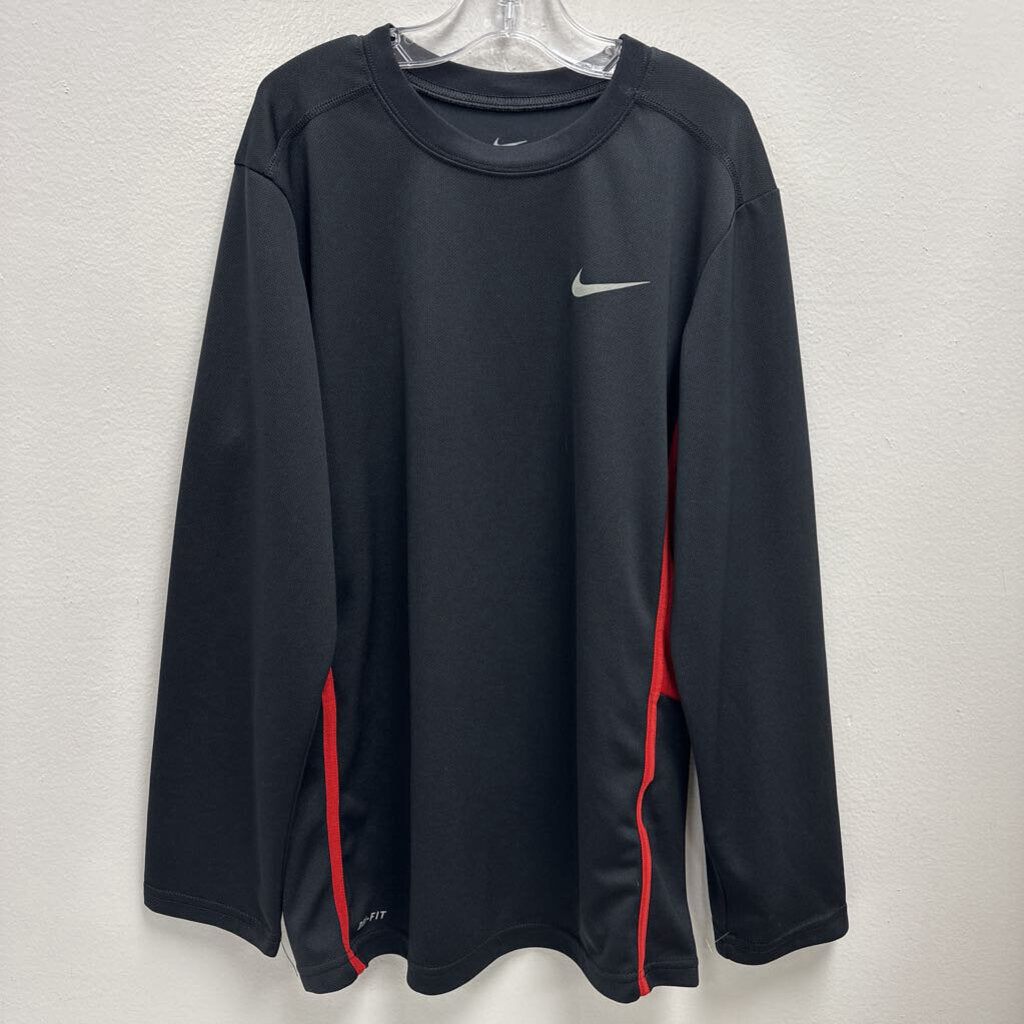 10-12: Nike Dri Fit performance top