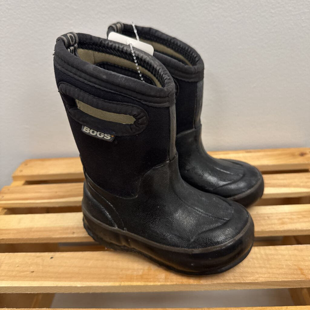 7: Bogs waterproof boots