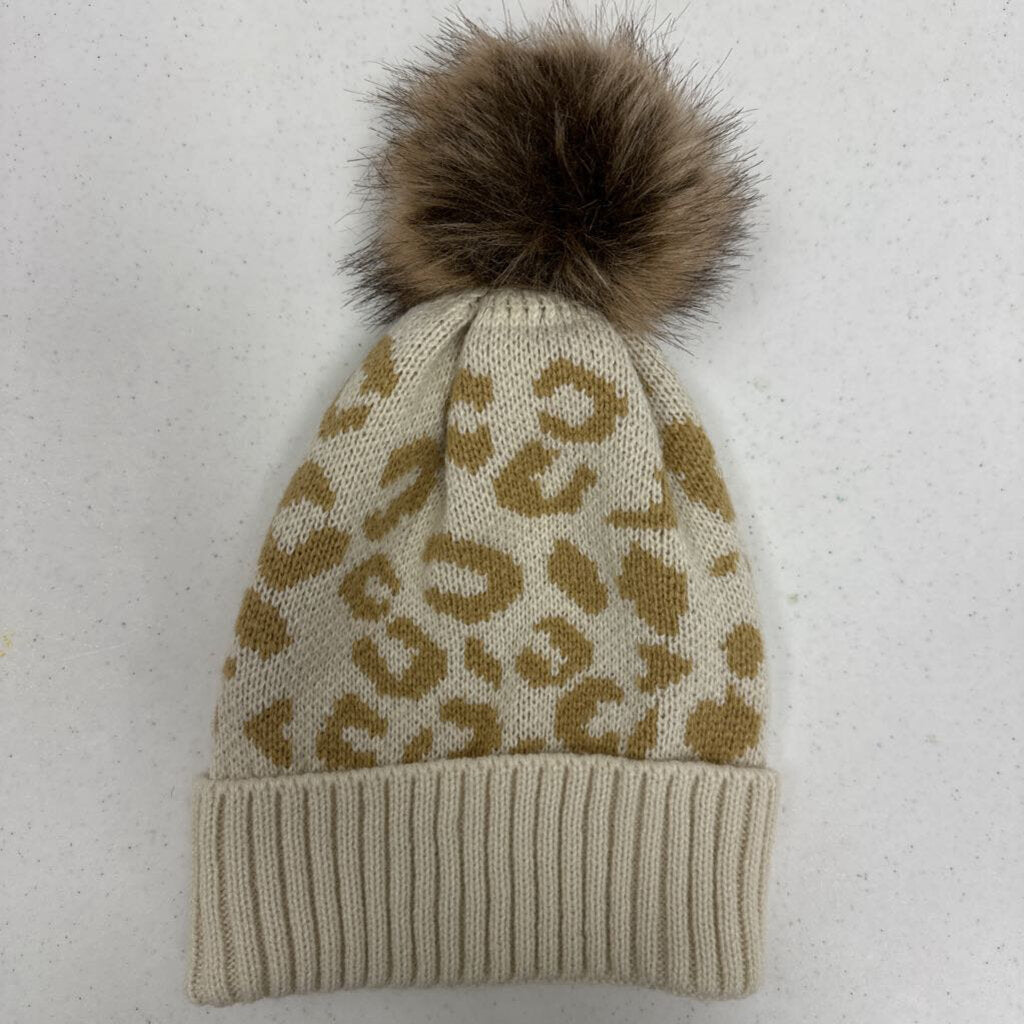 Youth: animal print w/pompom knit cap