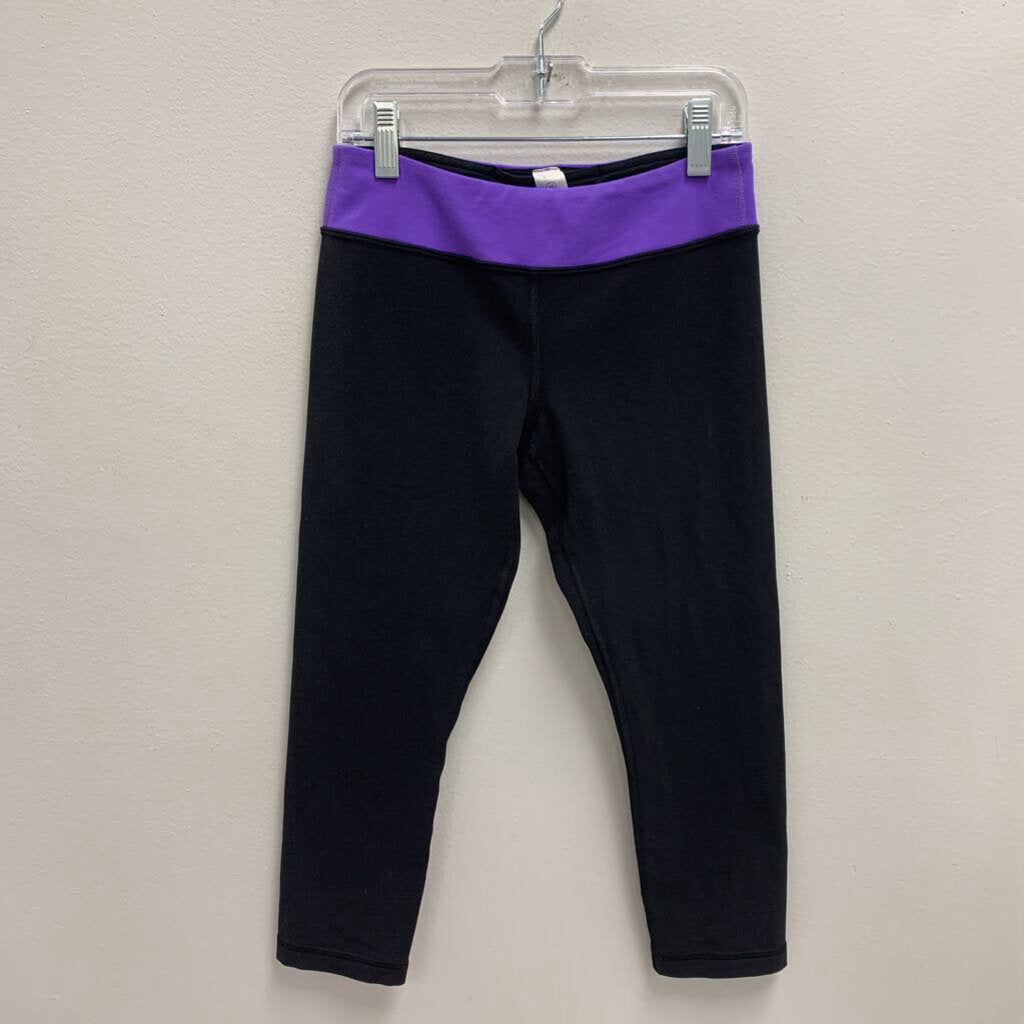 10: Ivivva Black w/purple Waistband Capri Leggings