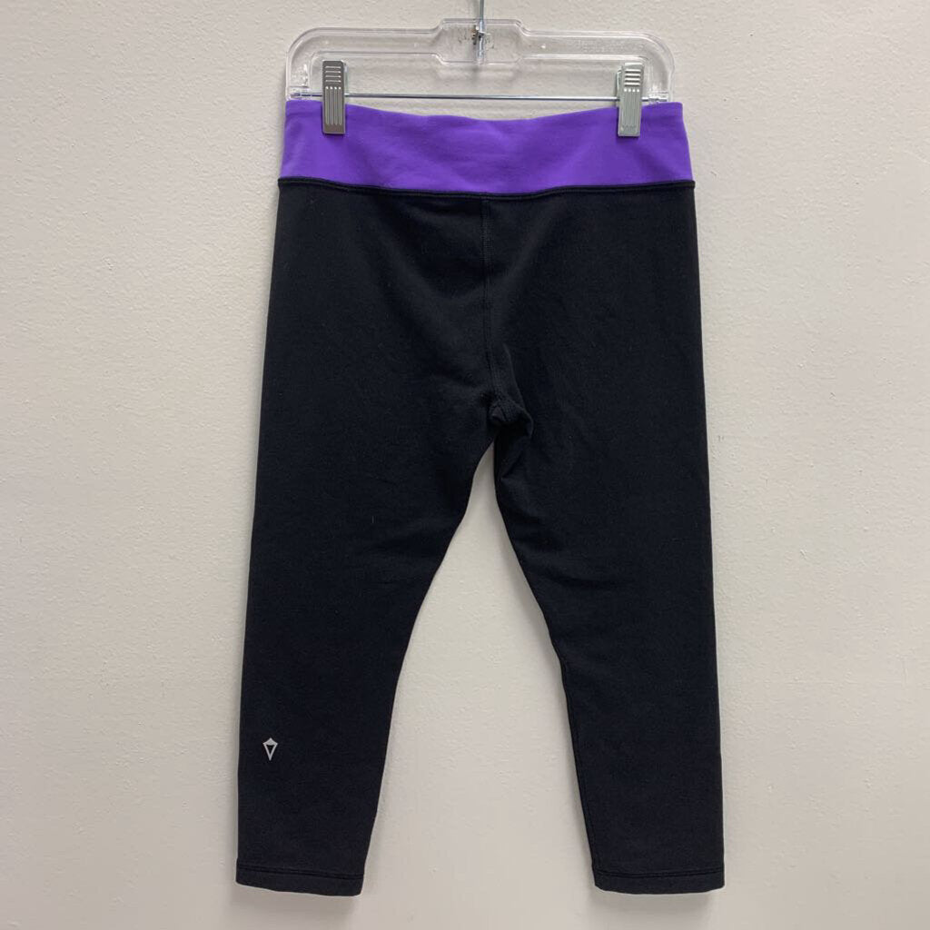 10: Ivivva Black w/purple Waistband Capri Leggings