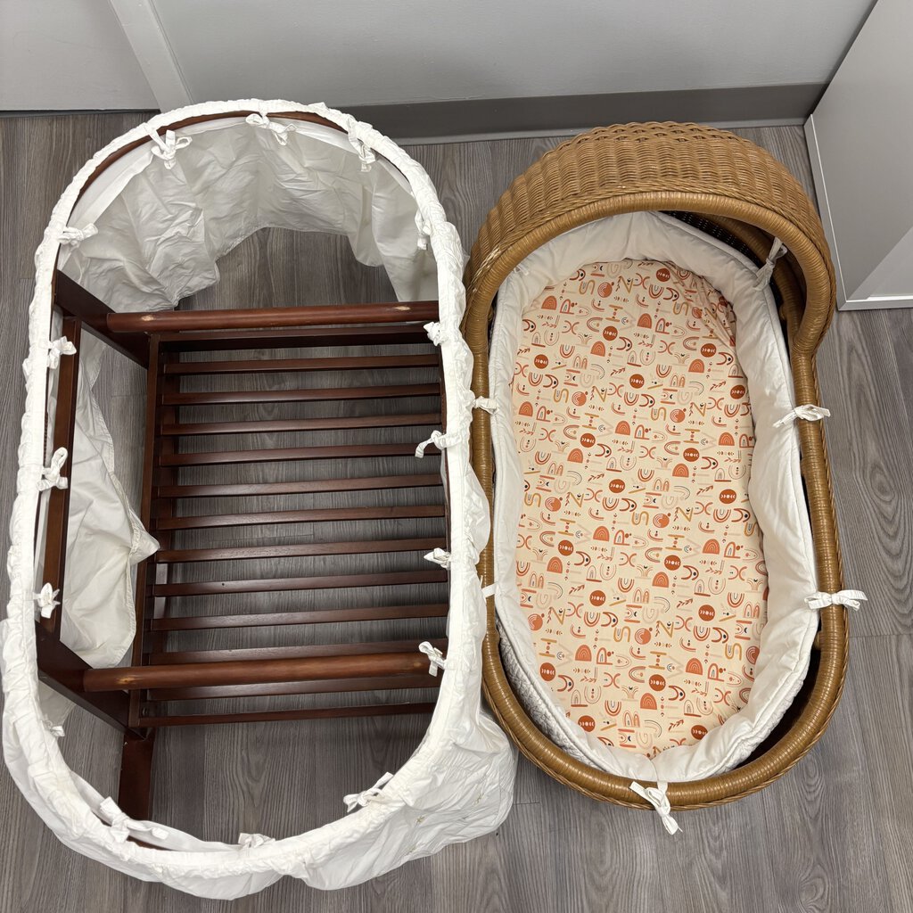 Land of Nod Bassinet w/ Wooden Rocking Base + Removable Moses Basket w/ Insert + Skirt (mattress included w/o sheet)