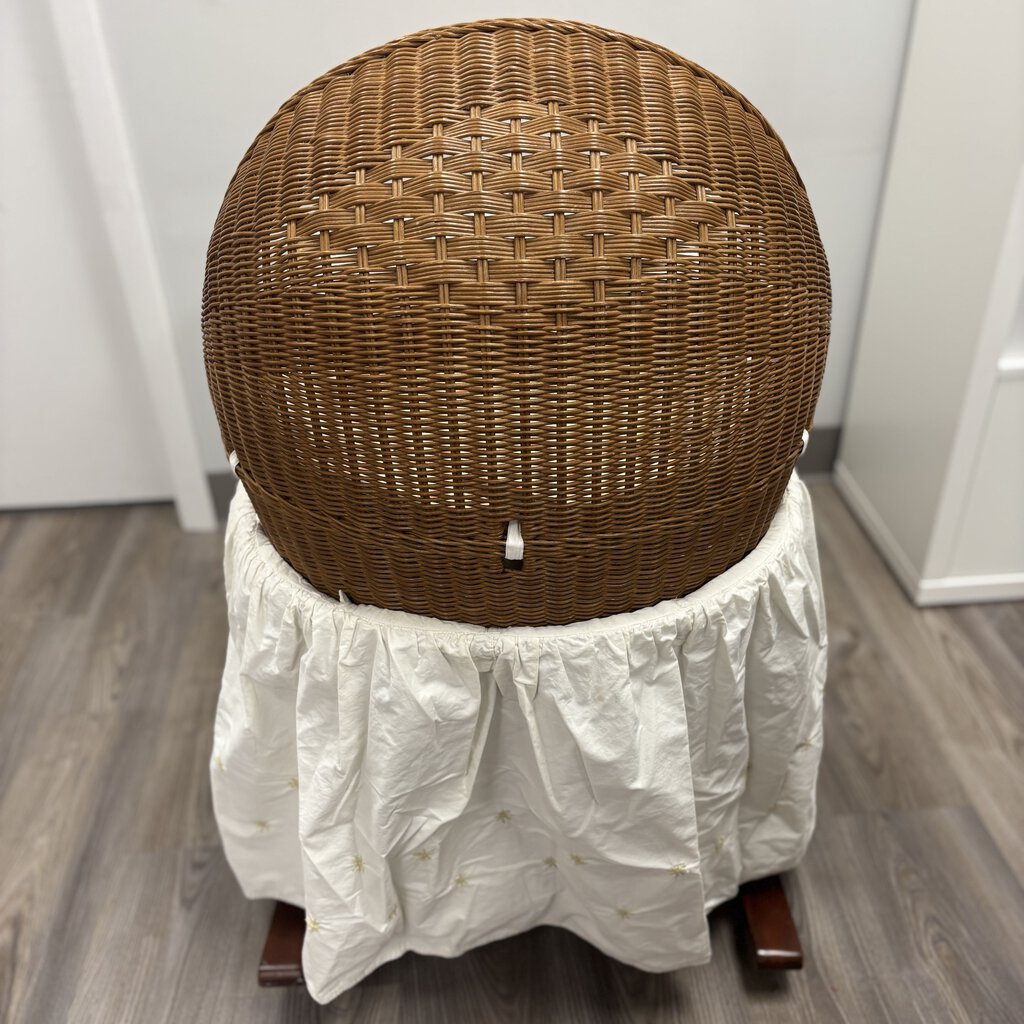 Land of Nod Bassinet w/ Wooden Rocking Base + Removable Moses Basket w/ Insert + Skirt (mattress included w/o sheet)