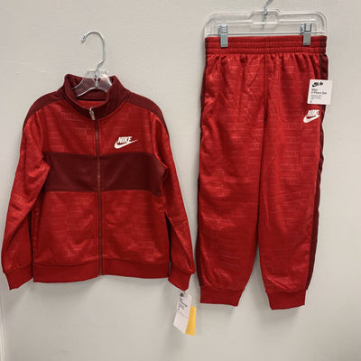 5-6: Nike Track suit NWT