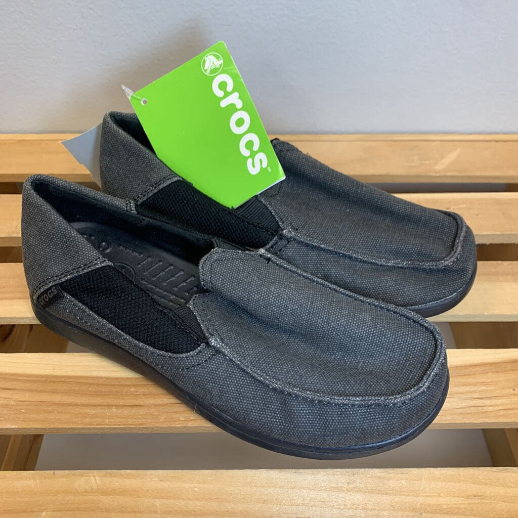 2: Crocs Santa Cruz II GS Relaxed Fit Loafer NWT