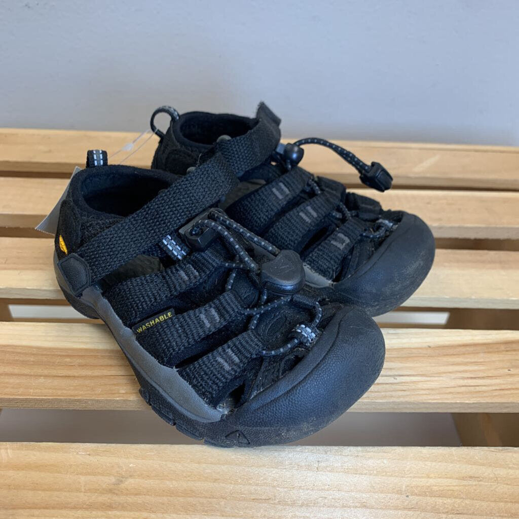 8: Hiking Sandals