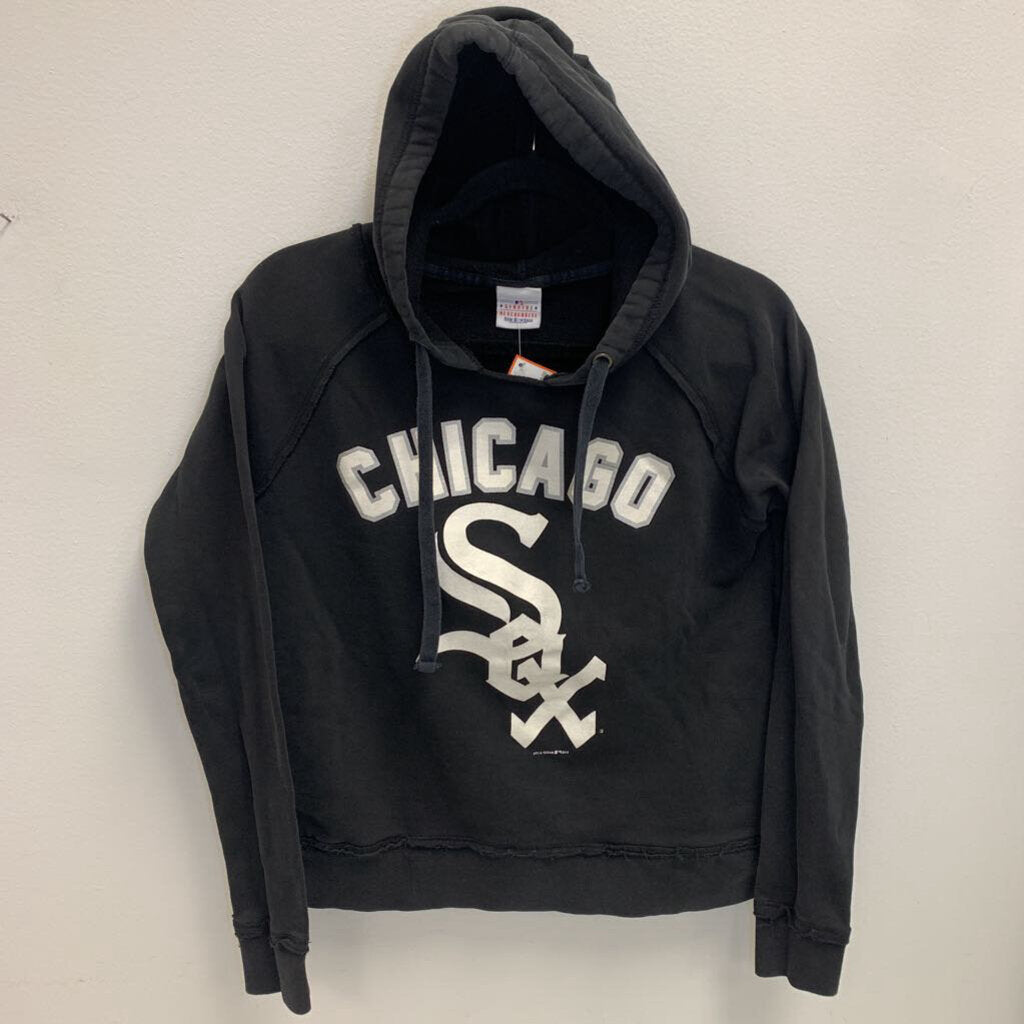 14-16: Chicago White Sox Hoodie