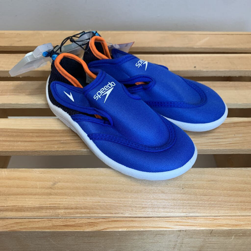 7-8: Hybrid Boys Water Shoes NWT