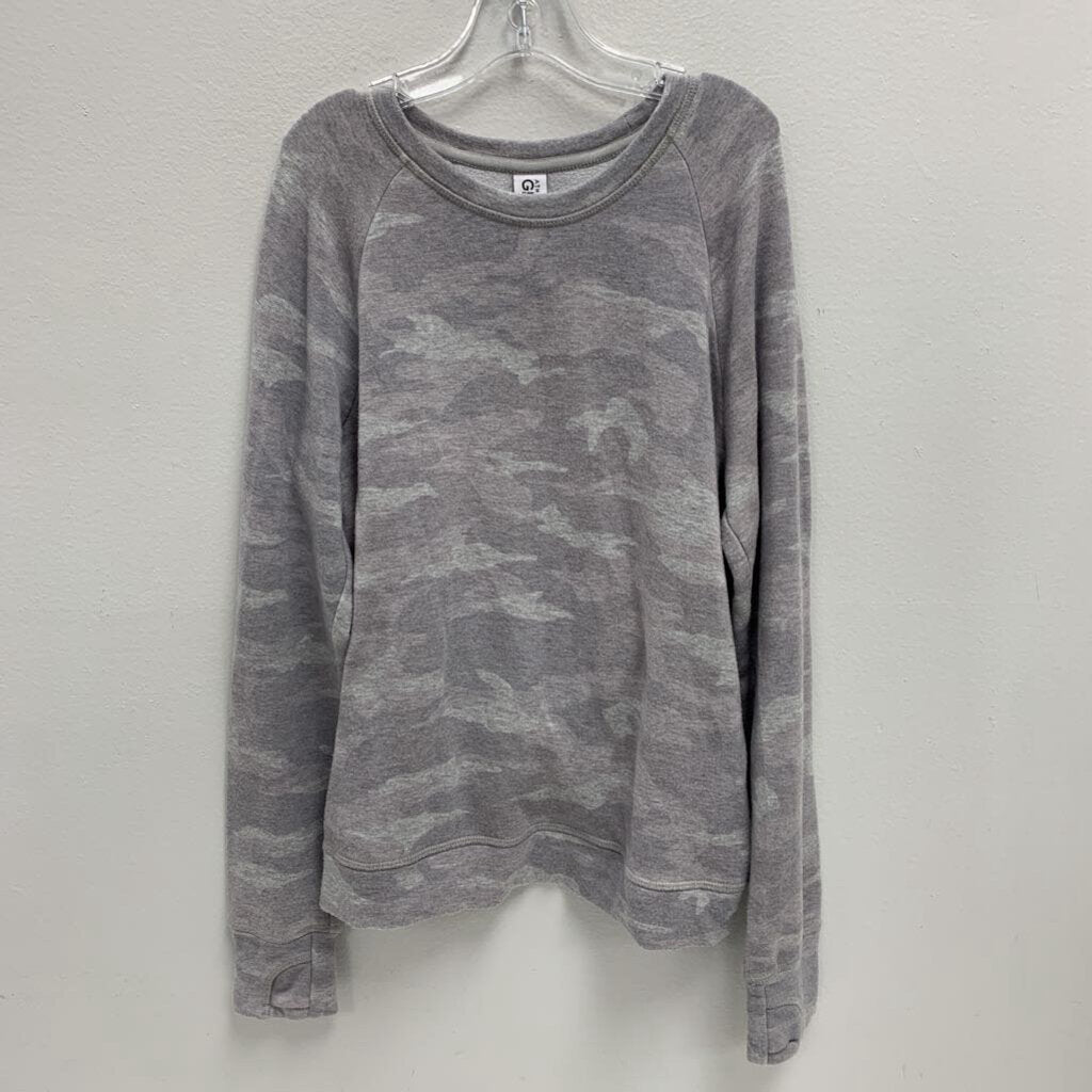 12: Camouflage Sweatshirt AS IS