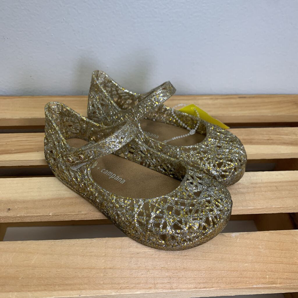 9: Campana Jelly Sandals