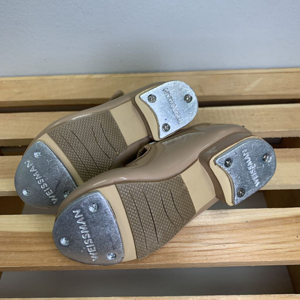 8: Velcro Tap Shoes