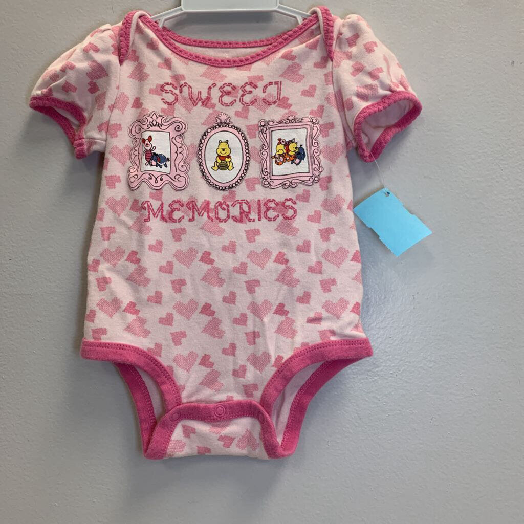 12-18M: Winnie the Pooh Onesie