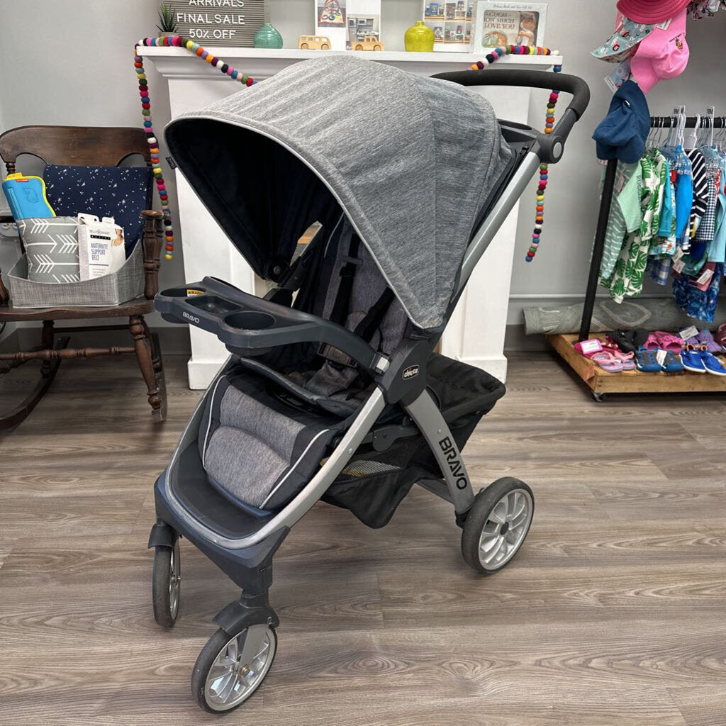 Bravo Stroller (2018 model) (AS-IS scratches Snack Tray)