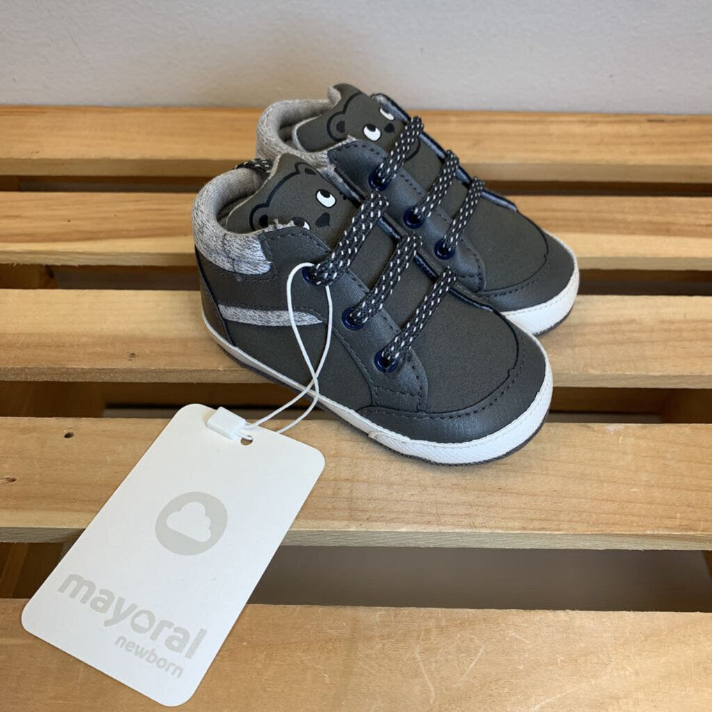 4: Teddy Bear Soft Sole Sneakers NWT