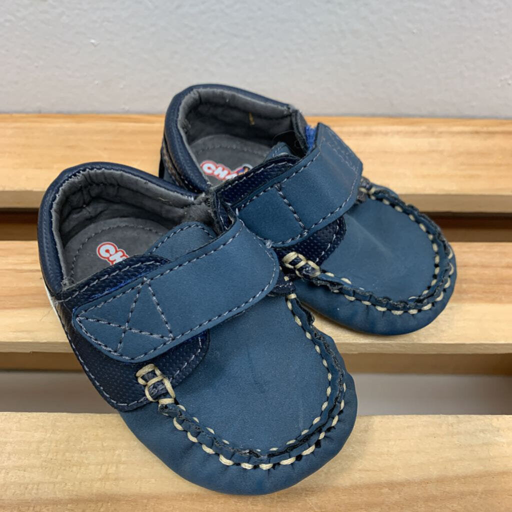 12-18M: Velcro Soft Sole Loafers