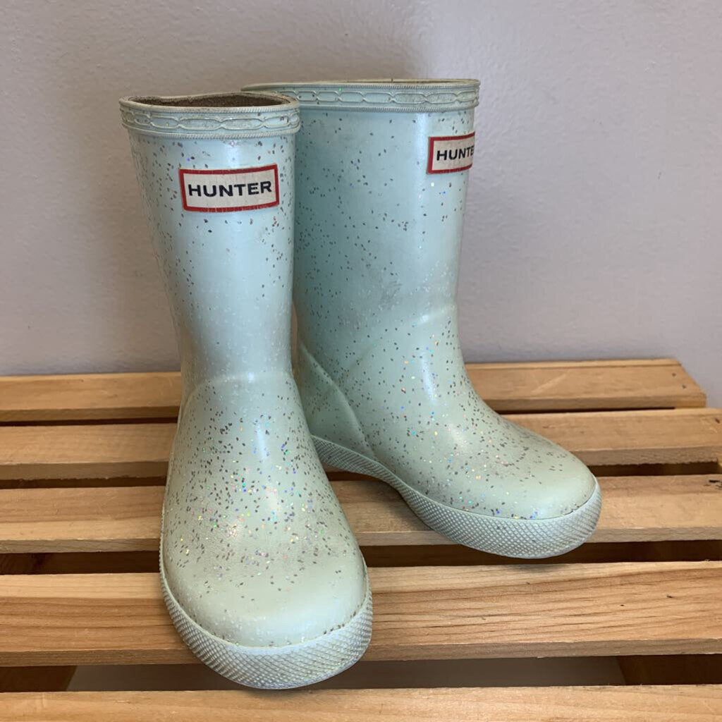 8: Glitter Rainboots (UK 7) AS IS