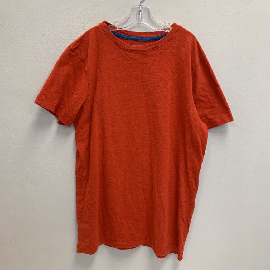 15-16: Classic T-Shirt