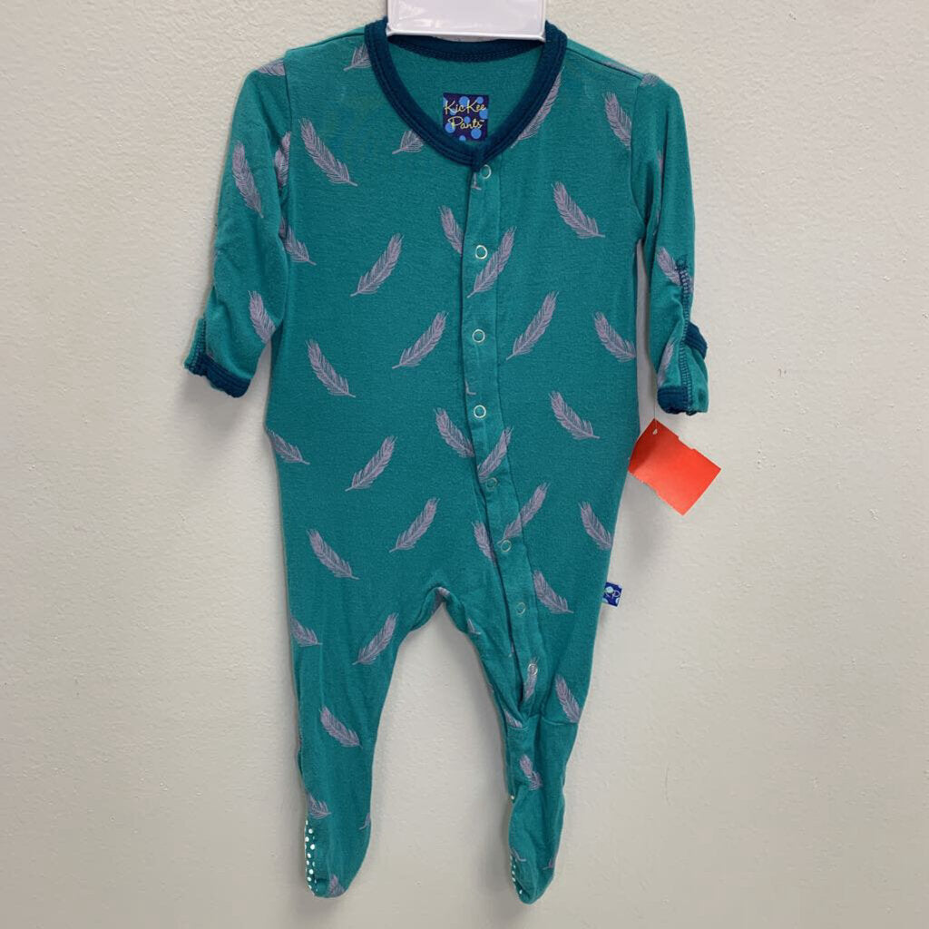 0-3M: Feathers Print Footed Sleeper