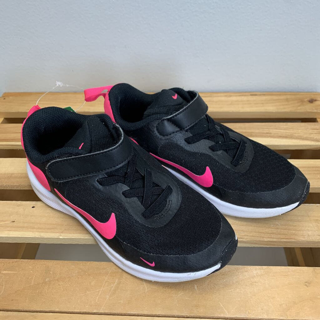 13: Revolution 7 Running Sneakers