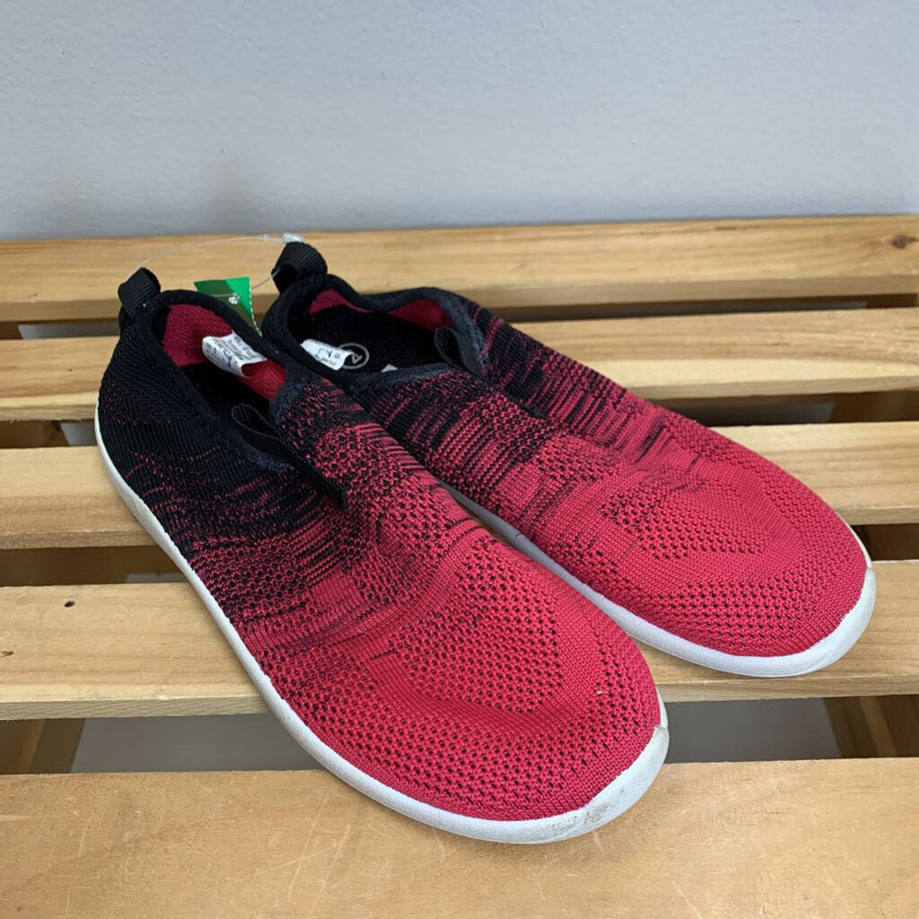 2Y: Water Shoes