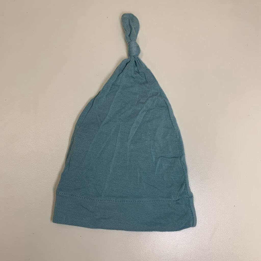 NB: Knotted Cap