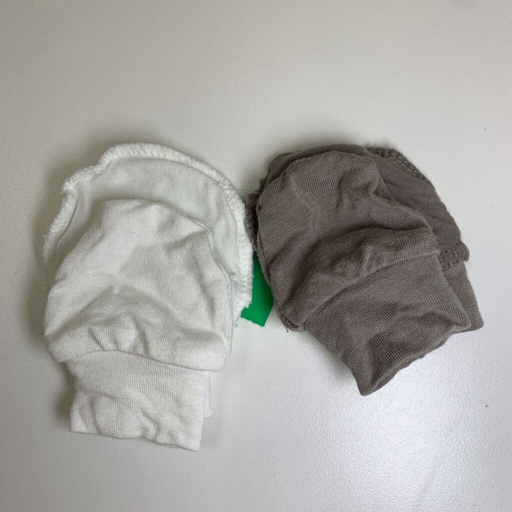 NB: Scratch Mitten Set Of 2 Grey & White