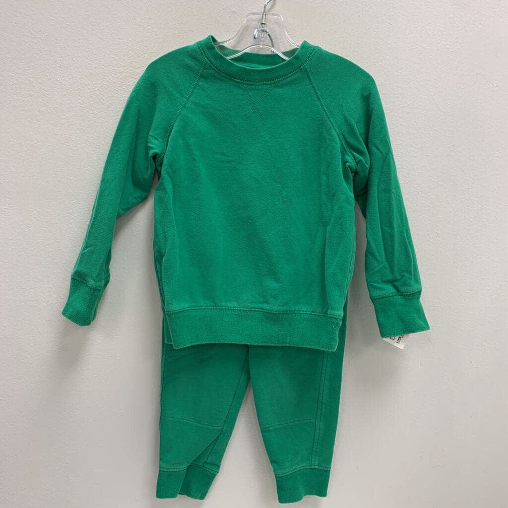 3: Classic Sweatshirt + Sweatpants