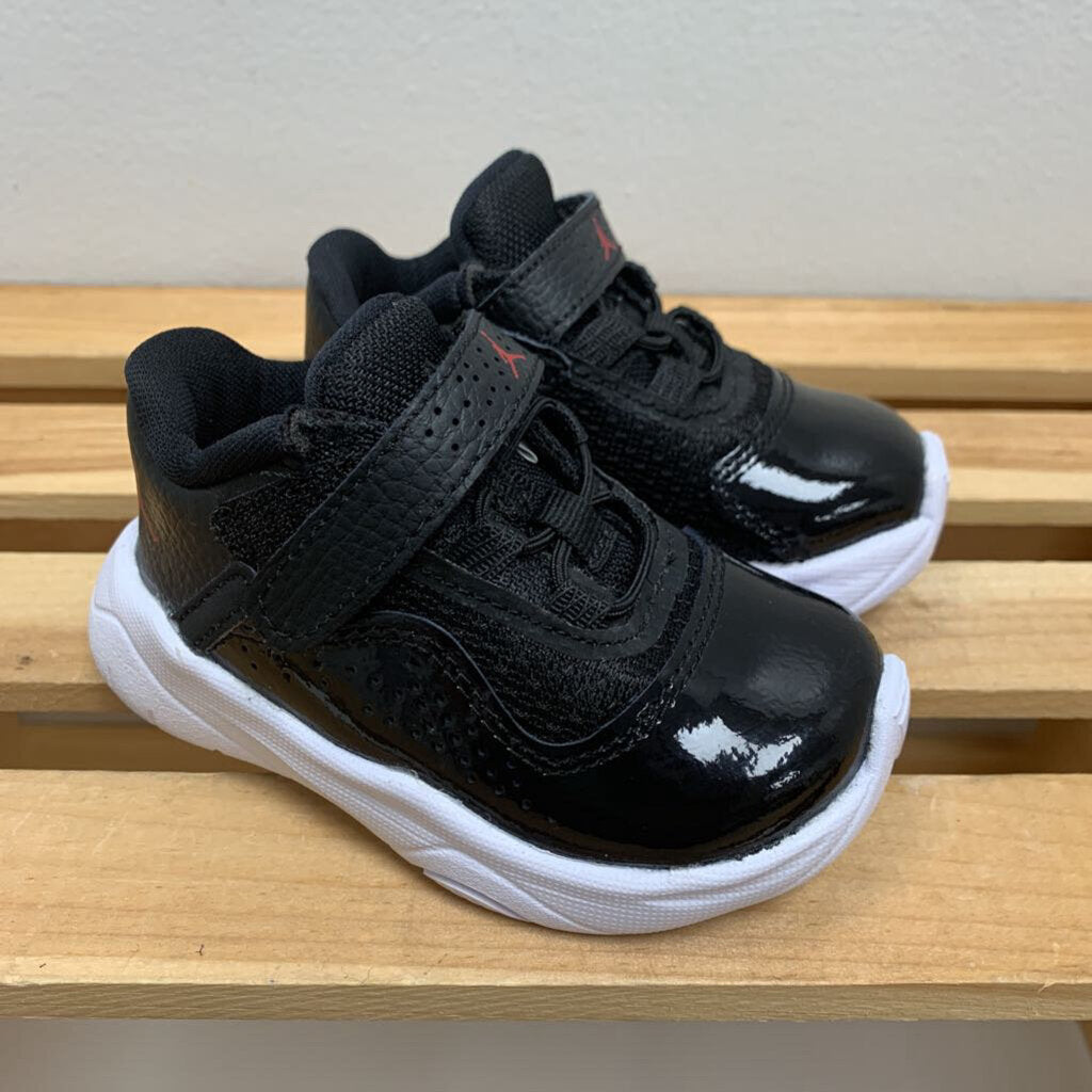 4: Jordan 11 CMFT Low Sneakers NWOT