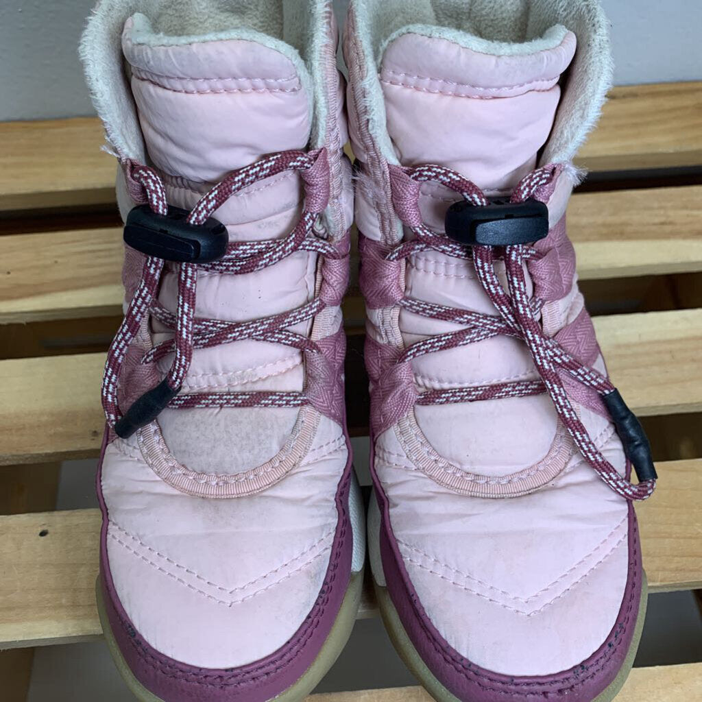 12: Whitney II Short Lace WP Snow Boot AS IS