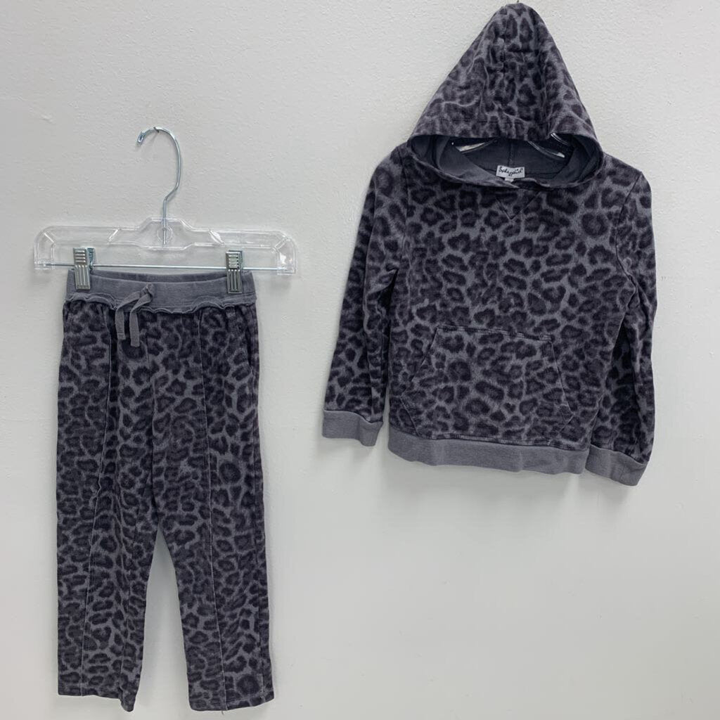 4T: Animal Print Hooded Top & Drawstring Pants