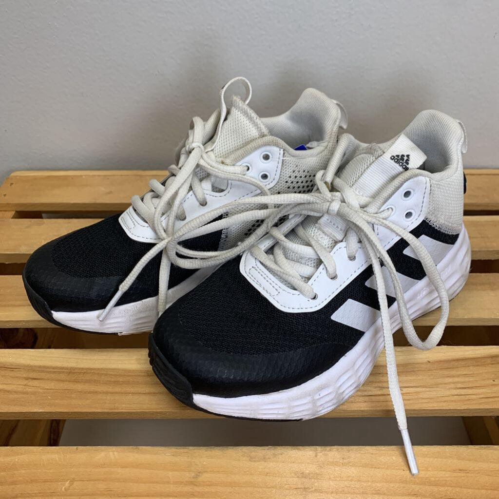 13: Own the Game 2.0 Basketball Sneakers