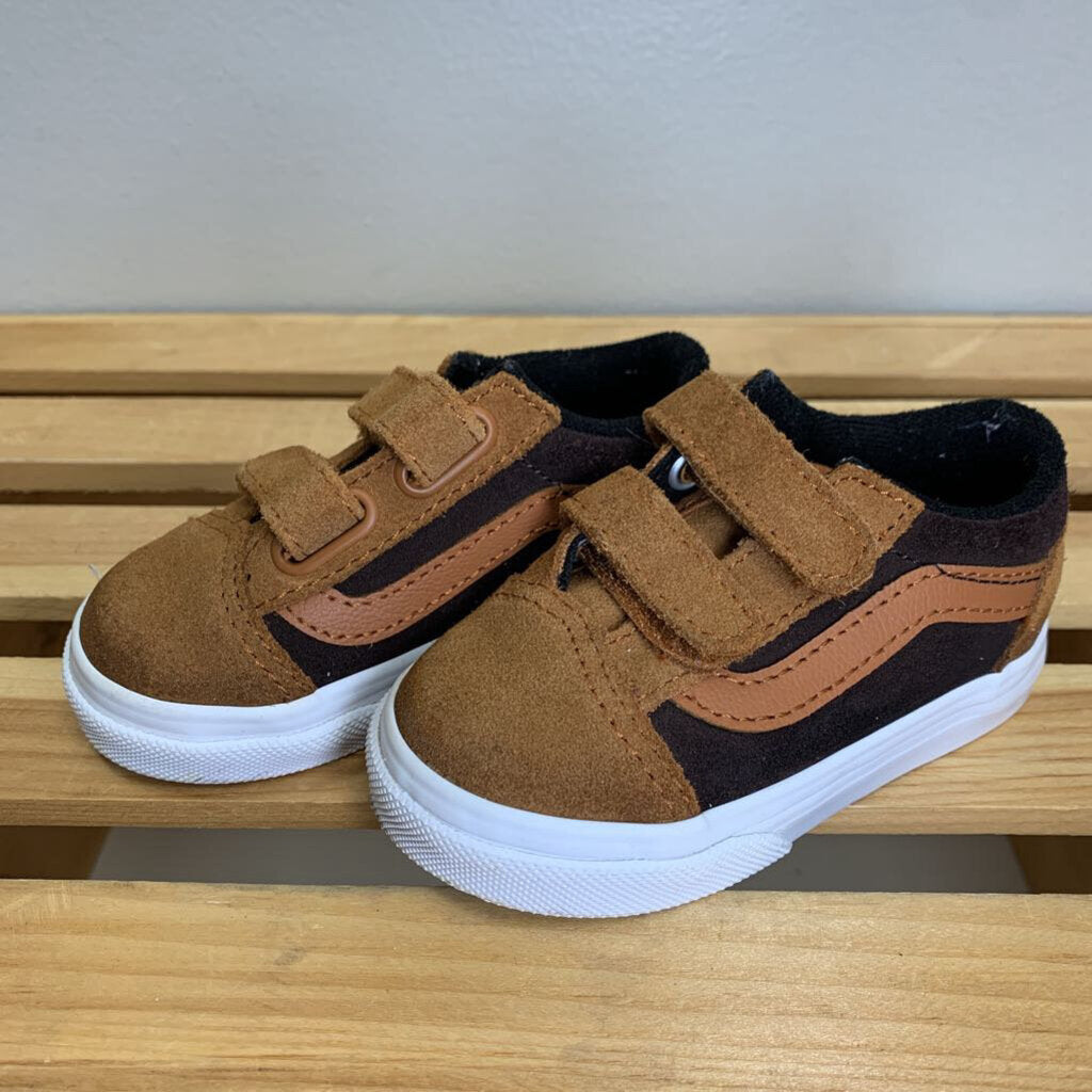 5: Old Skool V Sneakers