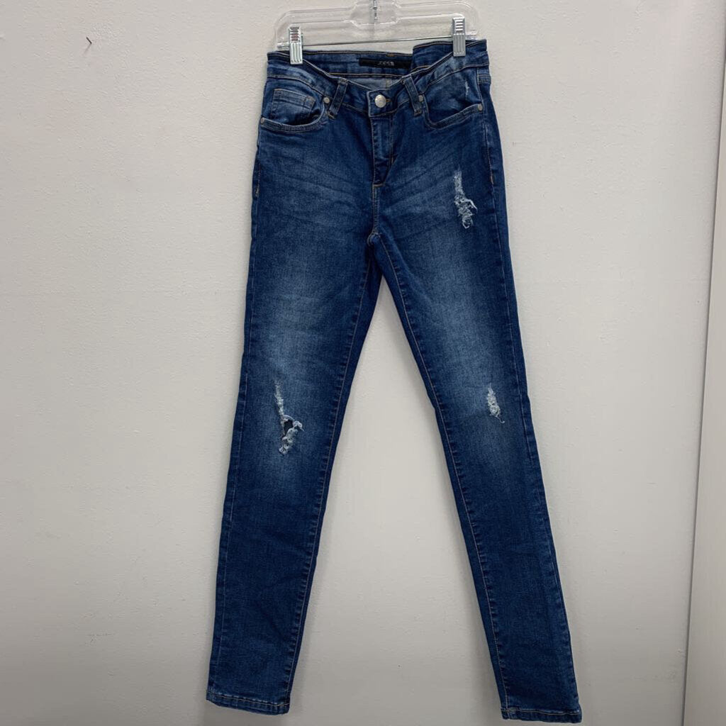 14: Boyfriend Slim Distressed Jeans