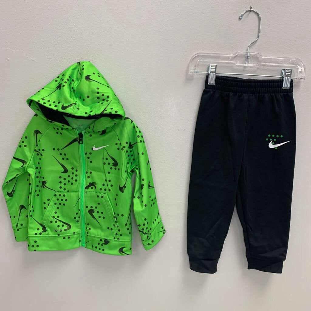 24M: Therma-Fit Swooshfetti Tracksuit