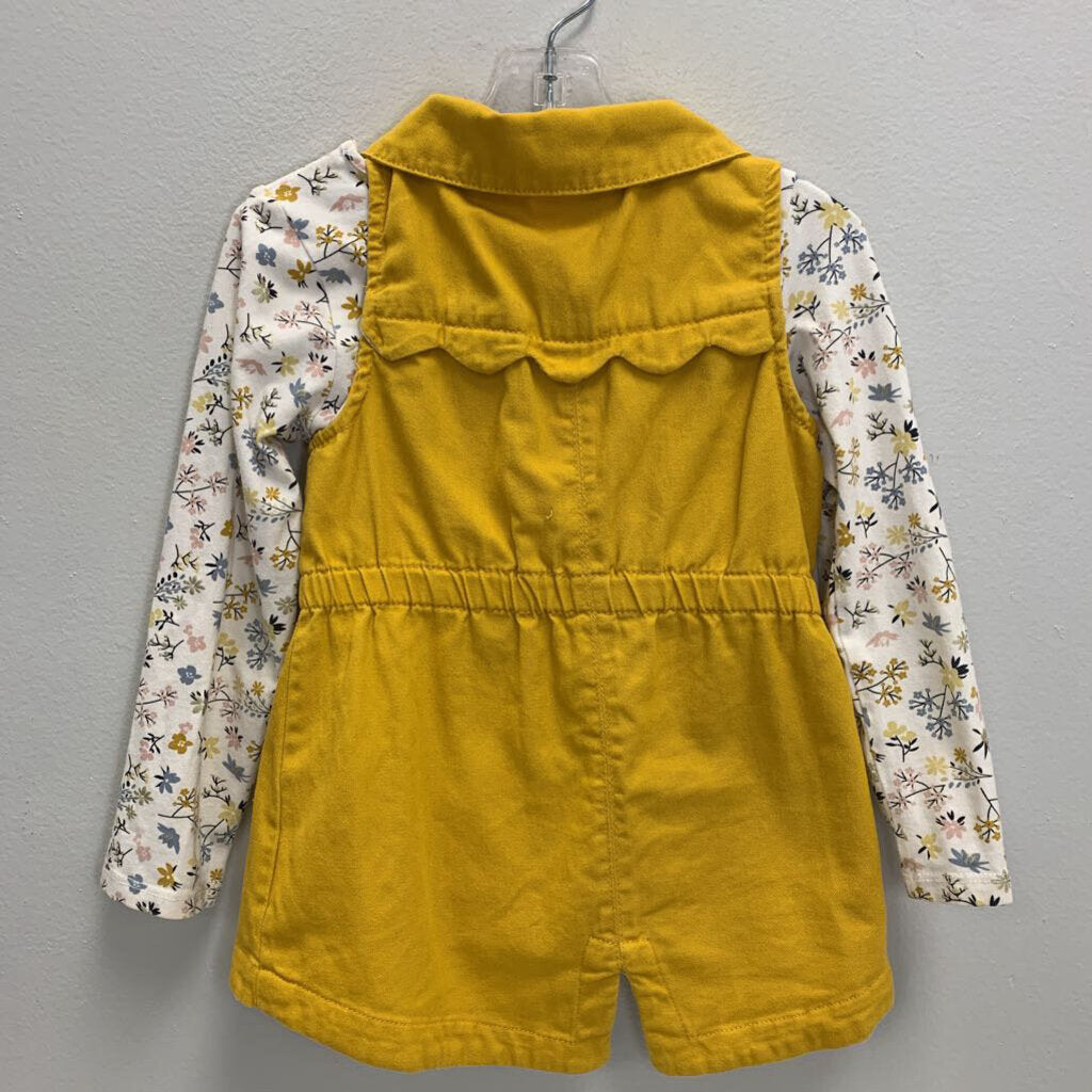 4T: Floral T-Shirt & Peter Pan Collar Vest