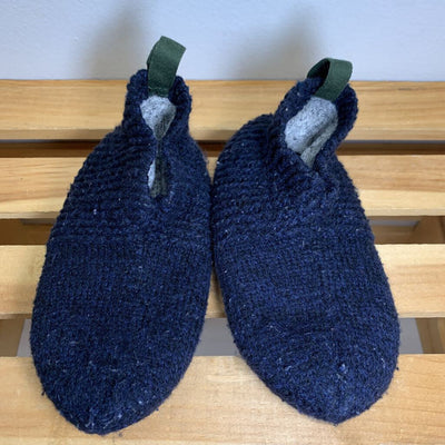 8-10: Bombas Slippers