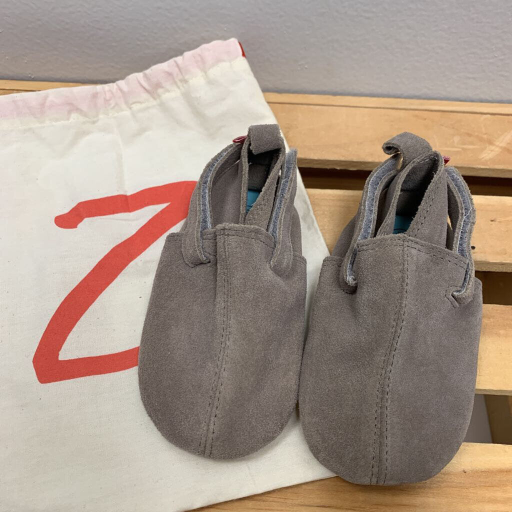 18M: Suede Baby Shoe NWOT