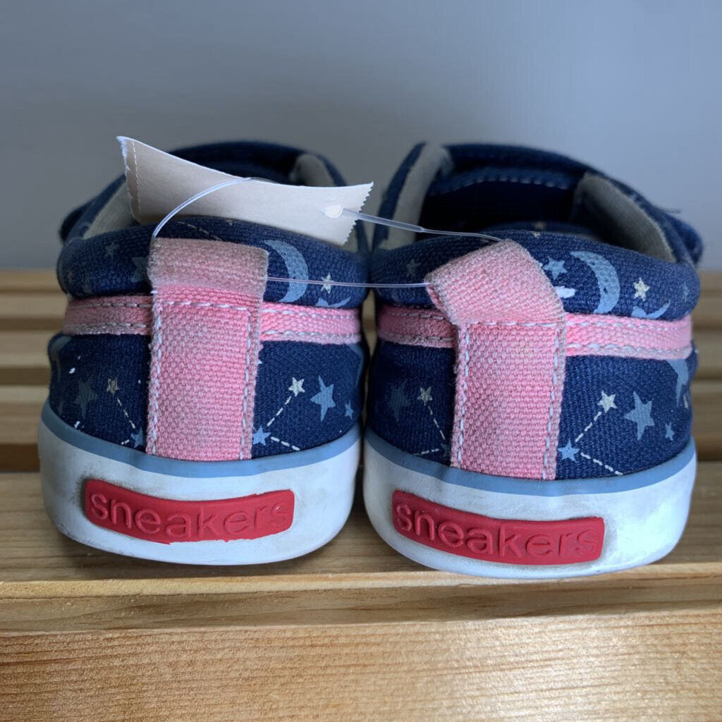 9.5: Stevie Sneaker - Stars AS IS