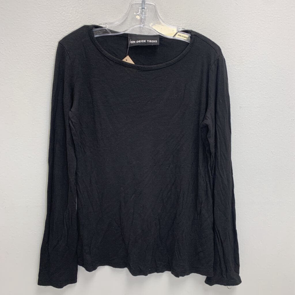 7: Scoop Neck T-Shirt