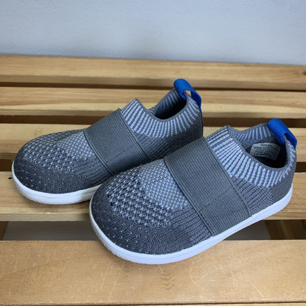 6: Lynx Knit Sneakers