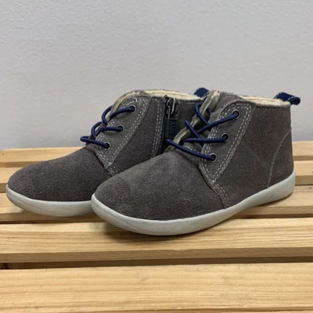 9: Kristjan Chukka Boots