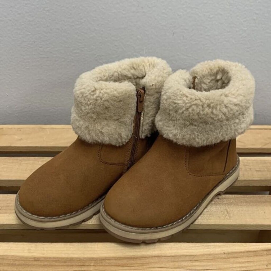 8: Faux Fur Lined Boots