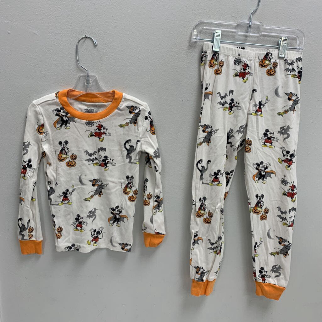 6: Pajama Set - Disney Halloween