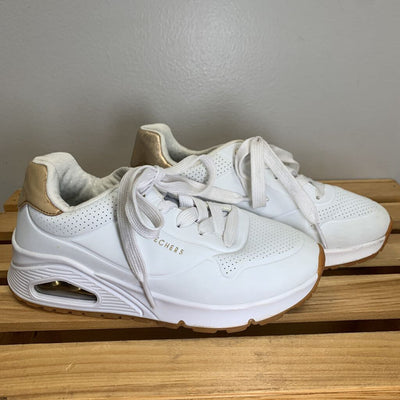 1: Uno Gen1 Butterfly Sneaker w/ Air Cooled Memory Foam
