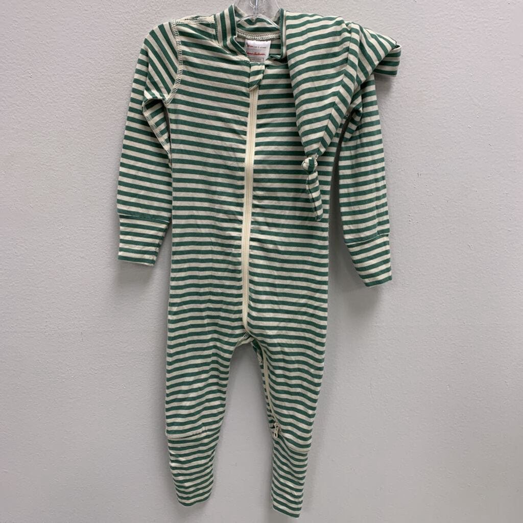 3-6M: Stretch Sleeper + knotted cap