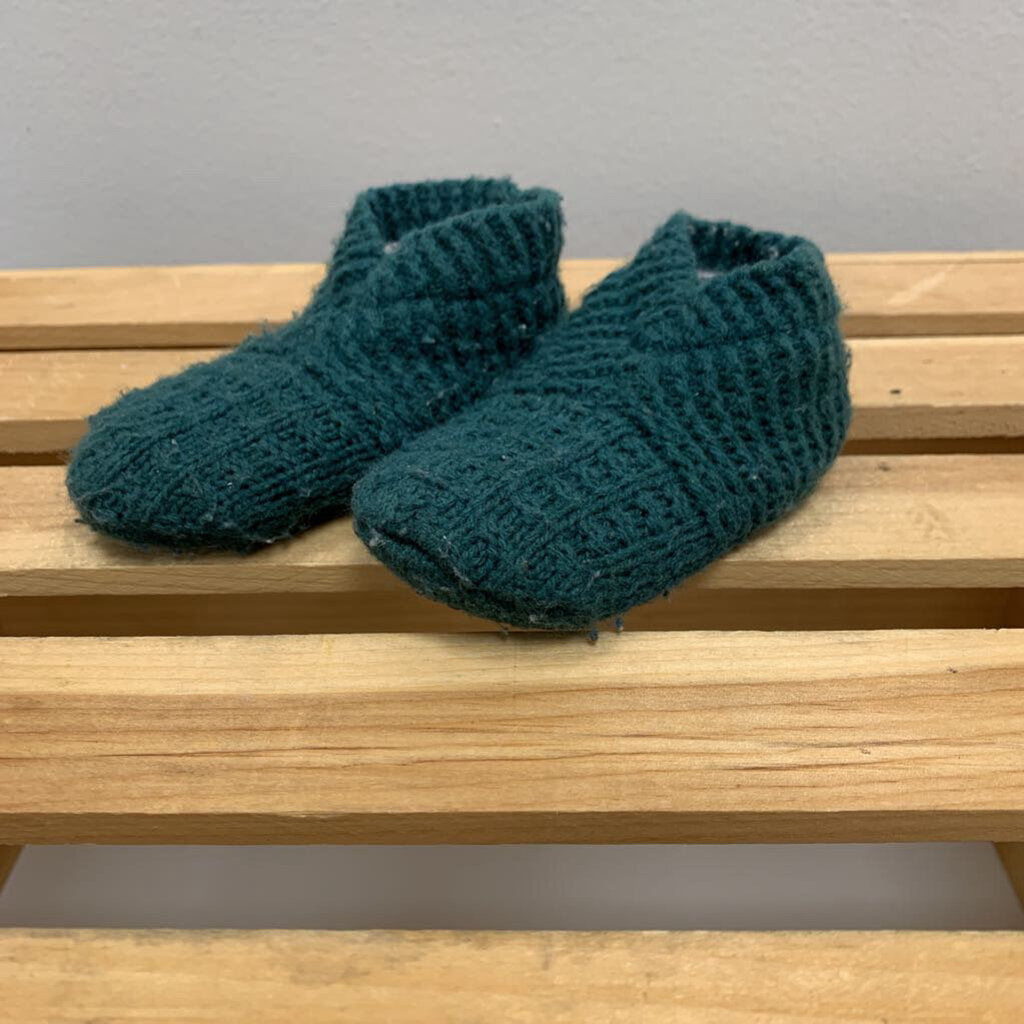 0-6M: Knit Booties